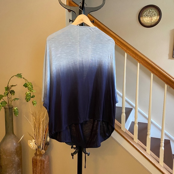 Young Fabulous & Broke Oversized Ombré Gradient Draped Blouse Top Size XS - Picture 3 of 10